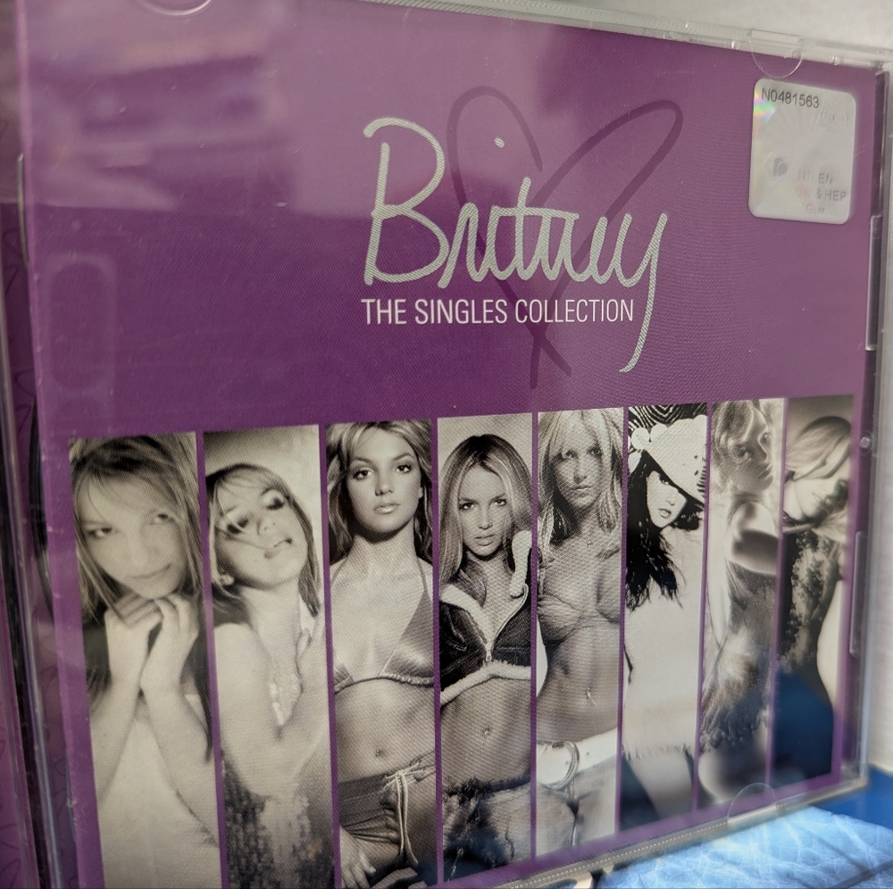 (MALAYSIA VERSION) Britney Spears - The Singles Collection DVD/CD